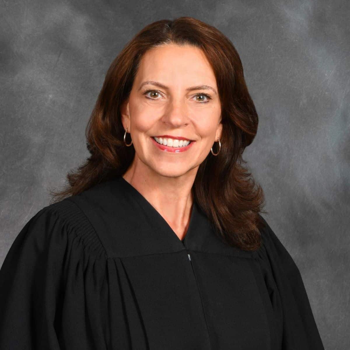 Hon Julie Gatti